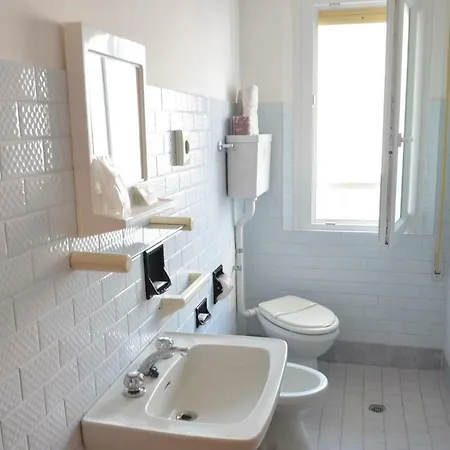 Ibiza Hotell Fogliano Marina